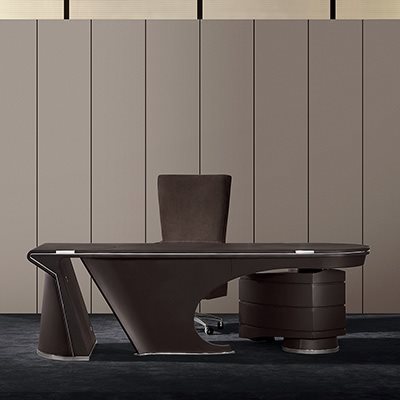 Mascheroni_office_desk_Prior_gallery_01_thumb